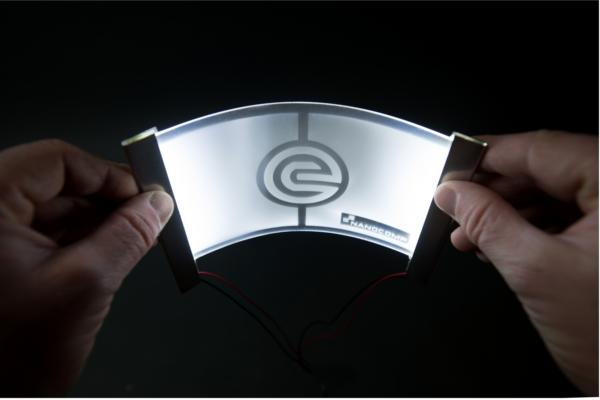 evonik fabrica y crea pantallas para dispositivos mviles evonik fabrica y crea pantallas para dispositivos mviles