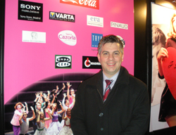 Varta celebra como proveedor el éxito de "Grease el Musical"