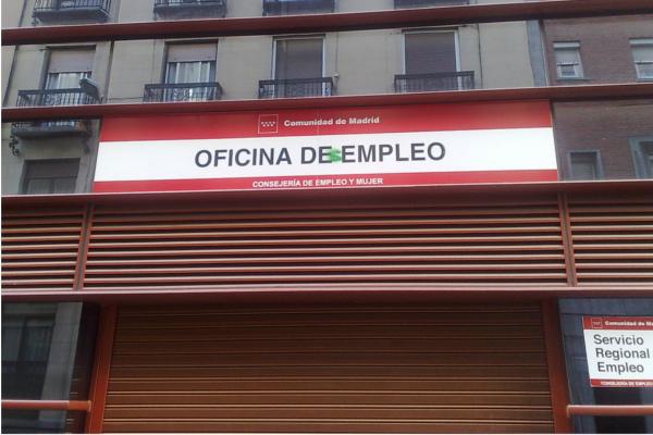 el paro baja en mayo cerca de 112000 personas el paro baja en mayo cerca de 112000 personas