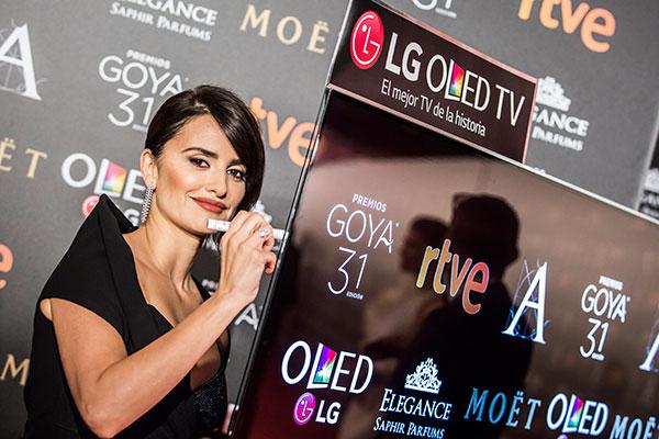 lg se vuelca con la gala de los premios goyanbsp lg se vuelca con la gala de los premios goyanbsp