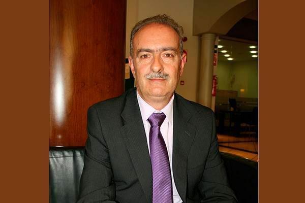 la obligada transformacin y seleccin del comercio la obligada transformacin y seleccin del comercio