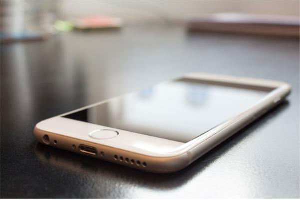 el 95 de los usuarios gasta una media de 100 euros al ao en proteger sus smartphones el 95 de los usuarios gasta una media de 100 euros al ao en proteger sus smartphones