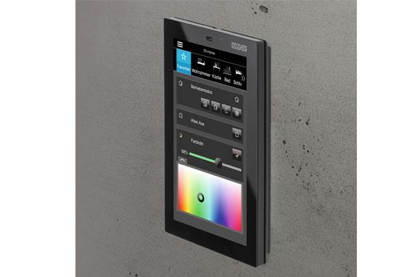 nuevo panel smart control 5 de jung para el control domtico en viviendas nuevo panel smart control 5 de jung para el control domtico en viviendas