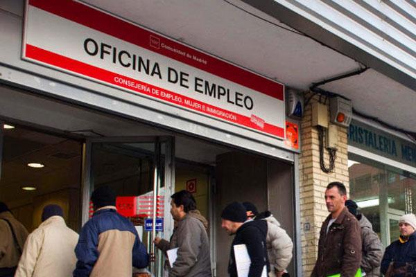 la tasa de paro cae siete dcimas y se sita por debajo del 15 la tasa de paro cae siete dcimas y se sita por debajo del 15