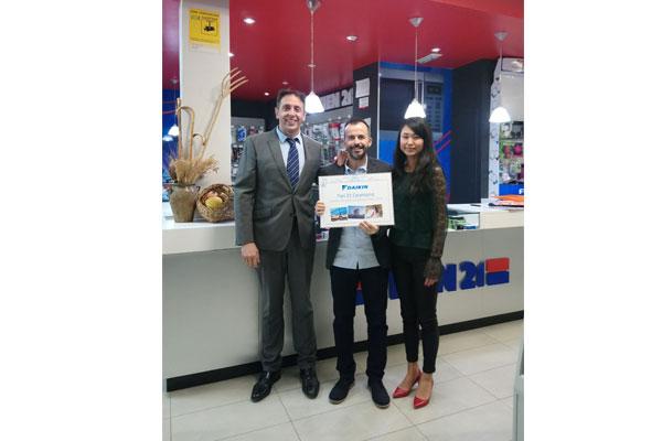 daikin premia a tien21 cocentaina en su i concurso de escaparates daikin premia a tien21 cocentaina en su i concurso de escaparates