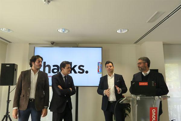 lenovo muestra su mejor ordenador el yoga c930 y otros equipos para la navidad ms conectada lenovo muestra su mejor ordenador el yoga c930 y otros equipos para la navidad ms conectada