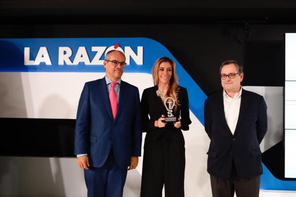 la plancha de pelo advanced colour protect de remington se lleva el premio de tecnologa e innovacin en la categora cuidado personal de la razn la plancha de pelo advanced colour protect de remington se lleva el premio de tecnologa e innovacin en la categora cuidado personal de la razn