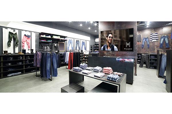 panasonic ampla su gama de pantallas 4k con dos paneles de gran tamao y mayor resistencia panasonic ampla su gama de pantallas 4k con dos paneles de gran tamao y mayor resistencia