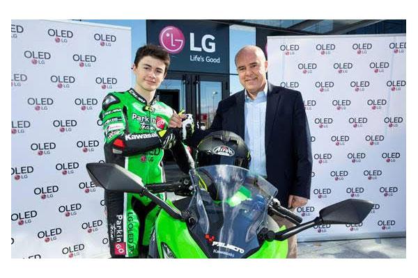 lg anuncia el patrocinio de manugasss piloto de sbk supersport 300 lg anuncia el patrocinio de manugasss piloto de sbk supersport 300