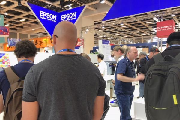 epson presenta sus nuevas soluciones para potenciar la creatividad en fespa 2019 epson presenta sus nuevas soluciones para potenciar la creatividad en fespa 2019