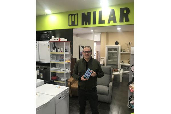 caslesa entrega un smartphone al ganador de la canasta milar
caslesa entrega un smartphone al ganador de la canasta milar