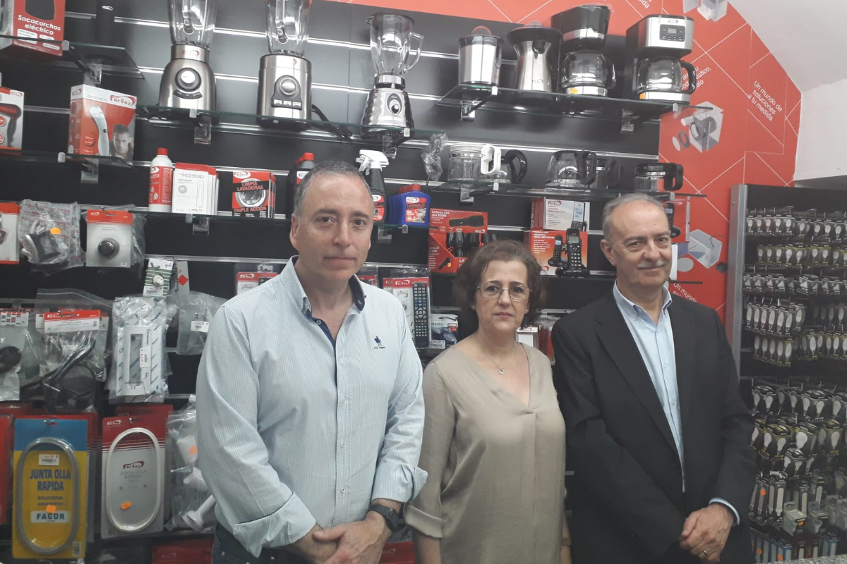 fersay inaugura un nuevo corner en villafranca de los barros badajoz fersay inaugura un nuevo corner en villafranca de los barros badajoz