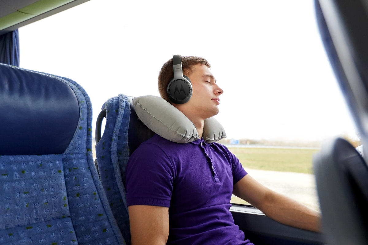 motorola presenta los nuevos auriculares escape 500 anc motorola presenta los nuevos auriculares escape 500 anc