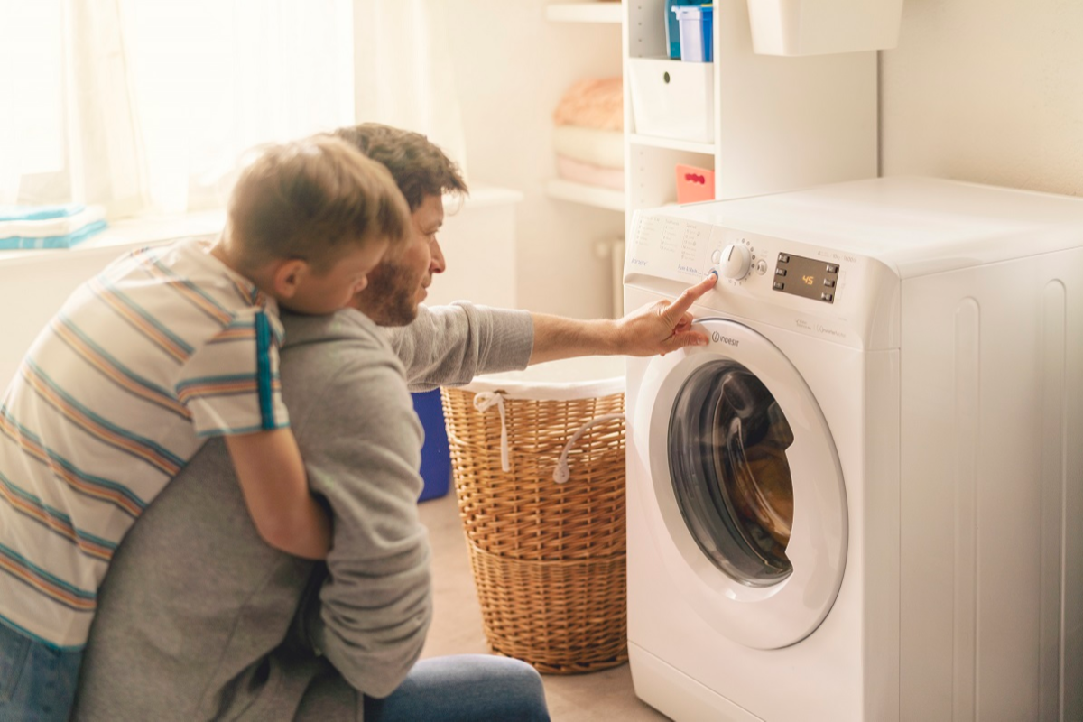 gracias al botn pushwash de indesit la colada es cosa de nios gracias al botn pushwash de indesit la colada es cosa de nios