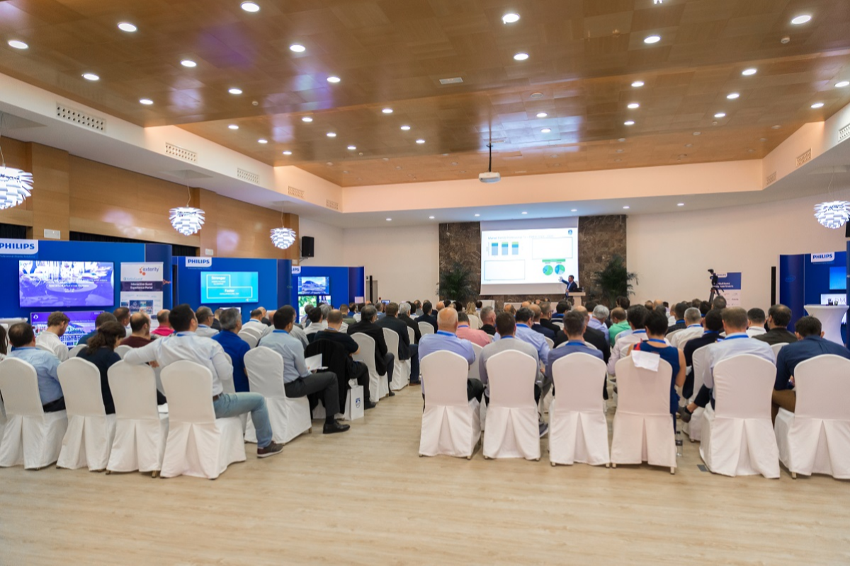 fersay asiste como invitada a la convencin anual de philips fersay asiste como invitada a la convencin anual de philips