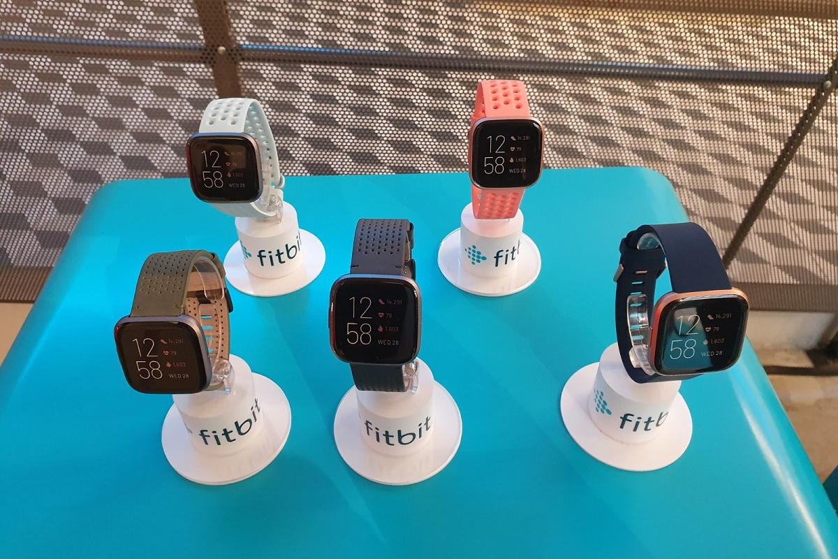 fitbit lanza versa 2 un smartwatch premium con reconocimiento de voz prestaciones avanzadas de salud y forma fsica y funciones inteligentes fitbit lanza versa 2 un smartwatch premium con reconocimiento de voz prestaciones avanzadas de salud y forma fsica y funciones inteligentes