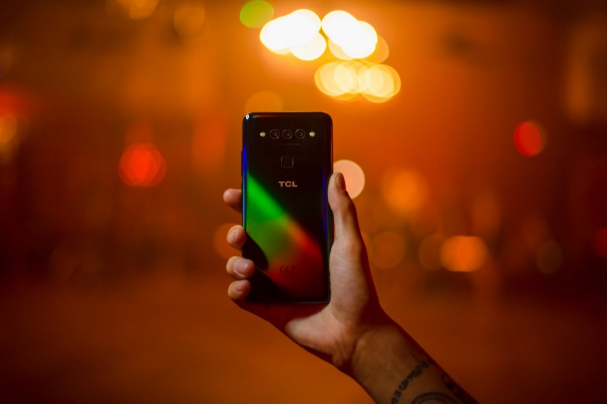 tcl incorpora su experiencia en pantallas en su nuevo smartphone tcl plex tcl incorpora su experiencia en pantallas en su nuevo smartphone tcl plex
