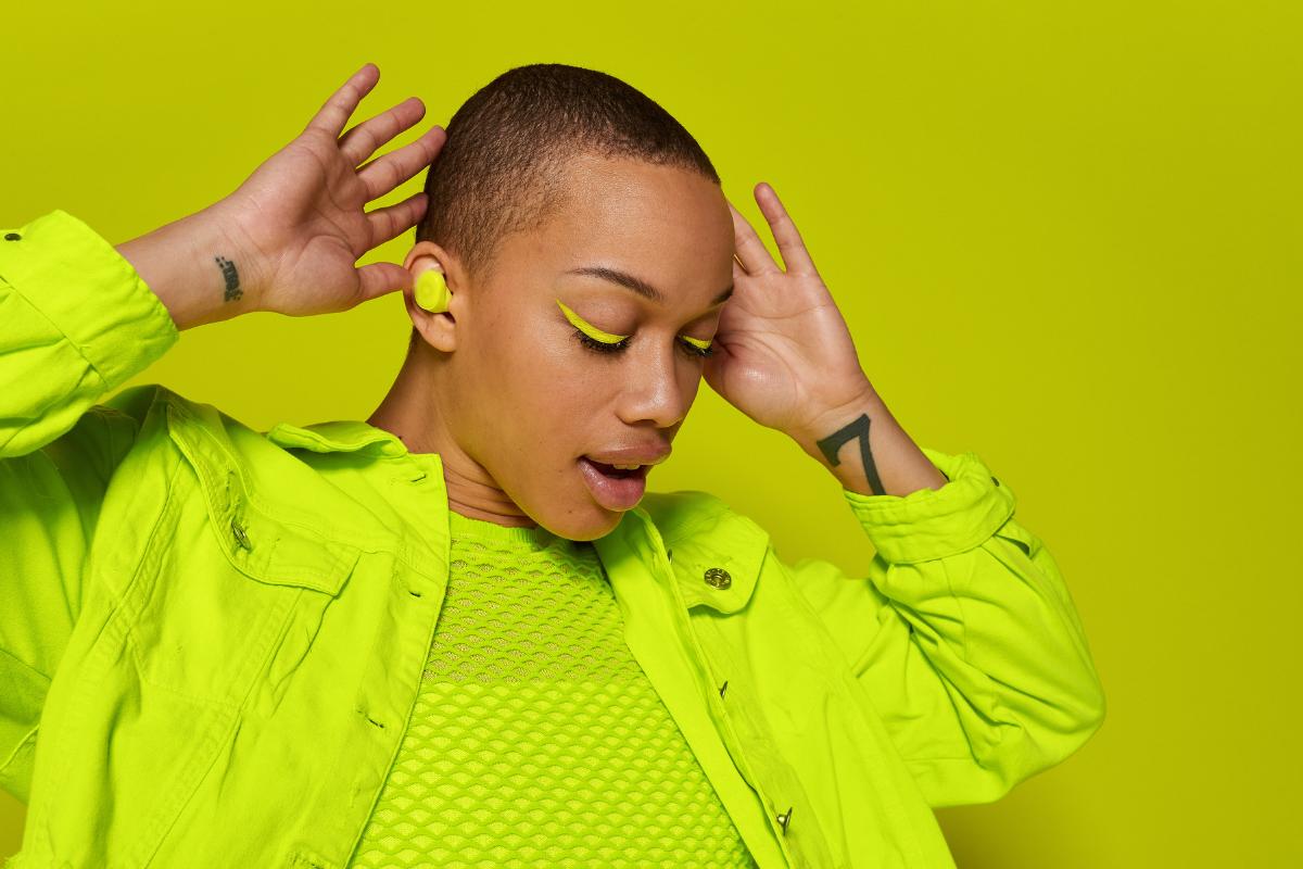 este enero toca sentirse enrgico con la gama energized yellow de skullcandy este enero toca sentirse enrgico con la gama energized yellow de skullcandy