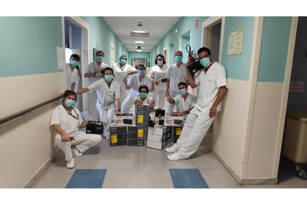 panasonic entrega radios solidarias a hospitales y residencias panasonic entrega radios solidarias a hospitales y residencias