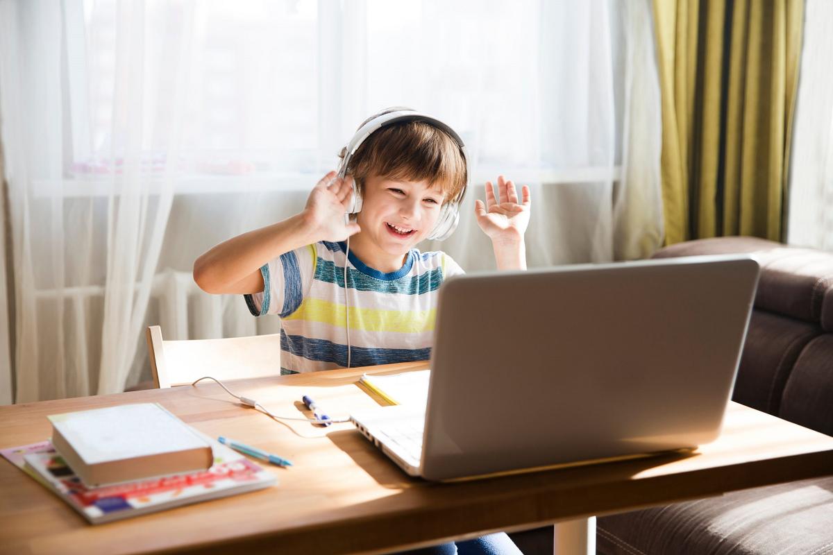 claves para equipar tu hogar al servicio de la escuela moderna por devolo claves para equipar tu hogar al servicio de la escuela moderna por devolo