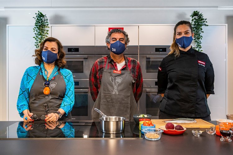 miele y accin contra el hambre en el primer curso de cocina solidaria miele y accin contra el hambre en el primer curso de cocina solidaria