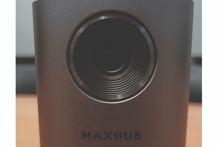 maxhub-uc-m40-la-gran-aliada-para-el-trabajo-hibrido