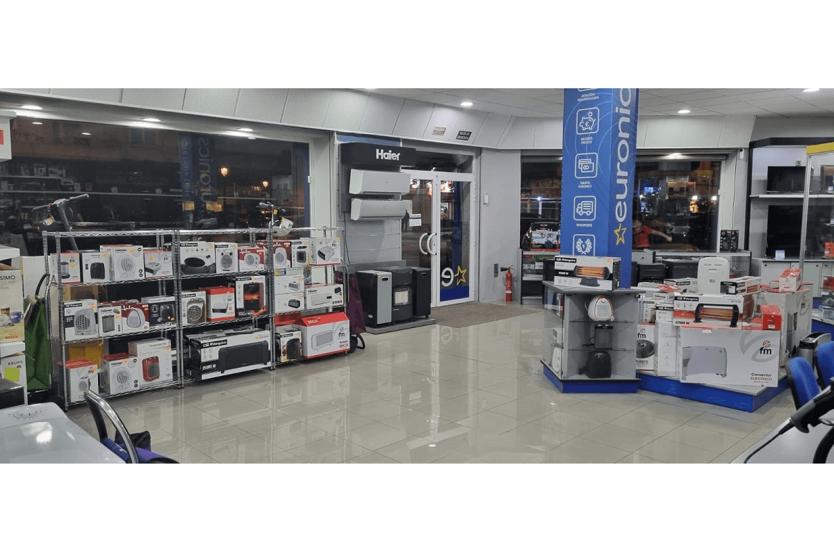 electromarket_euronics_inaugura_nueva_29116_08215520.png (1200×800)