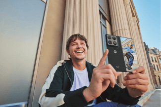 MWC: El plegable Motorola razr fold da alas a la creatividad y productividad