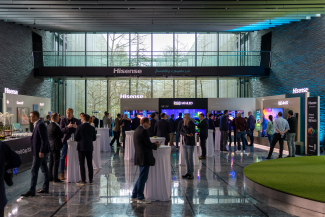 Hisense muestra sus nuevas pantallas RGB MiniLED 2026 en la sede de la FIFA