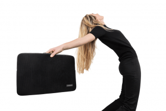 Nuevos colores y un ajuste perfecto para la funda VELLUTO 2 de Tucano