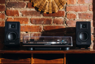 Cómo montar tu propio sistema de sonido en casa en menos de 10 minutos