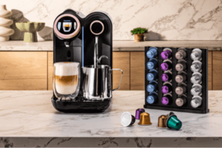 Calidad profesional en formato cápsula, así es la nueva cafetera de Cecotec con vaporizador y pantalla digital