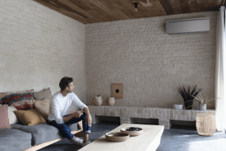Los españoles aseguran que el uso del aire acondicionado supone menos de 1 euro al día de su factura de la luz