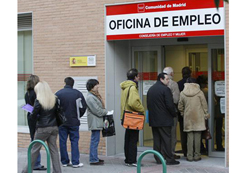 el paro desciende en 79701 personas en mayo el paro desciende en 79701 personas en mayo