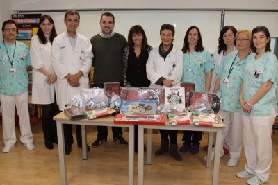 cirkuit planet reparti alegra en forma de regalos por los hospitales valencianos cirkuit planet reparti alegra en forma de regalos por los hospitales valencianos
