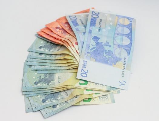 la economiacutea espantildeola se mantiene en el inicio del antildeo la economiacutea espantildeola se mantiene en el inicio del antildeo