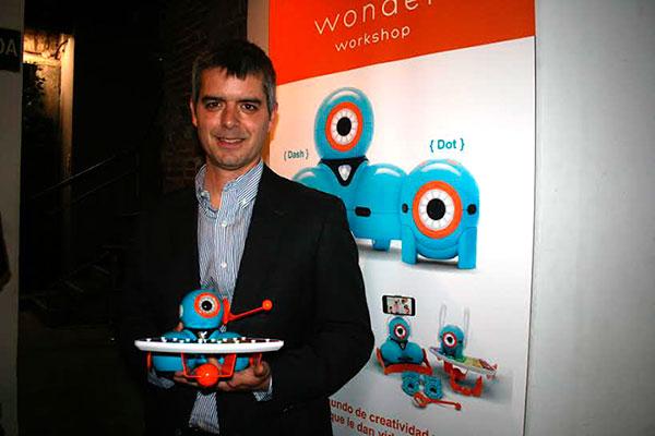 espaa es el primer pas de europa donde se pueden comprar los robots educativos dash dot espaa es el primer pas de europa donde se pueden comprar los robots educativos dash dot