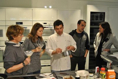 los estudiantes de la ctedra ferran adri de visita en el miele center madrid los estudiantes de la ctedra ferran adri de visita en el miele center madrid