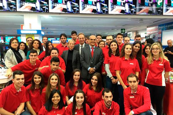 iquestestudias o trabajas media markt apuesta por la formacioacuten dual en su nuevo programa iquestestudias o trabajas media markt apuesta por la formacioacuten dual en su nuevo programa
