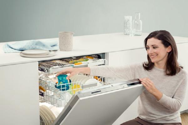 el lavavajillas ecoflex protagonista de la campantildea televisiva de miele el lavavajillas ecoflex protagonista de la campantildea televisiva de miele