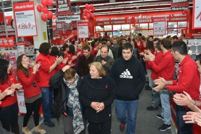 Sonrisa vestir chocolate Media Markt Parets del Vallès recibe 25.000 clientes los primeros días de  apertura | Electromarket