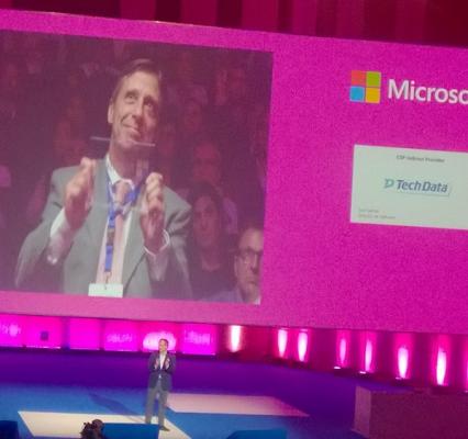microsoft premia a tech data como mejor mayorista microsoft premia a tech data como mejor mayorista