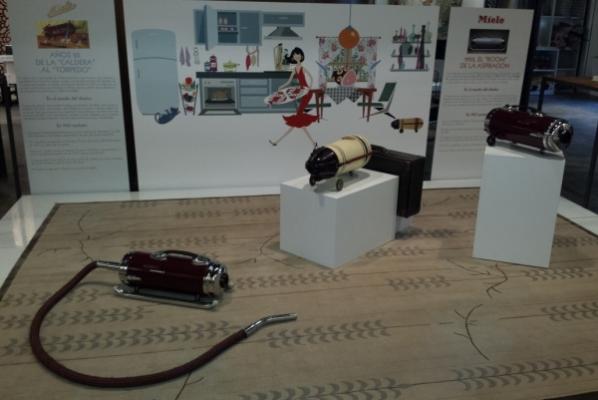 miele celebra sus 50 millones de aspiradores vendidos con una muestra retrospectiva de sus aparatos miele celebra sus 50 millones de aspiradores vendidos con una muestra retrospectiva de sus aparatos