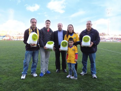 olimpia splendid entrega los premios en el partido de ftbol ad alcorcon olimpia splendid entrega los premios en el partido de ftbol ad alcorcon