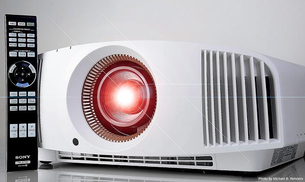 sony ofrece una realidad maacutes brillante con su nuevo proyector de home cinemanbsp sony ofrece una realidad maacutes brillante con su nuevo proyector de home cinemanbsp
